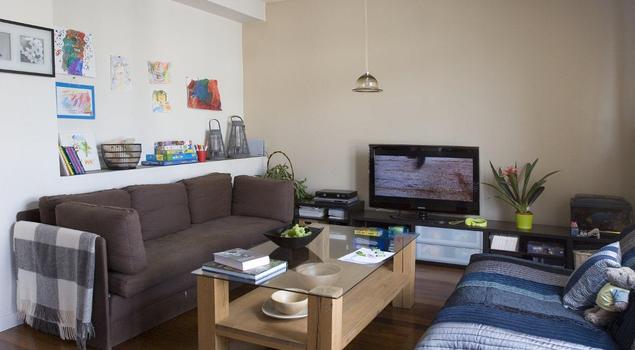 Nowoczesny salon. Modna aranżacja salonu rodzinnego